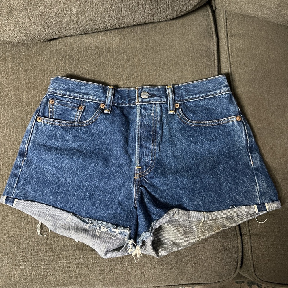 LEVIS • Mini Short • Sz 29 • NWT